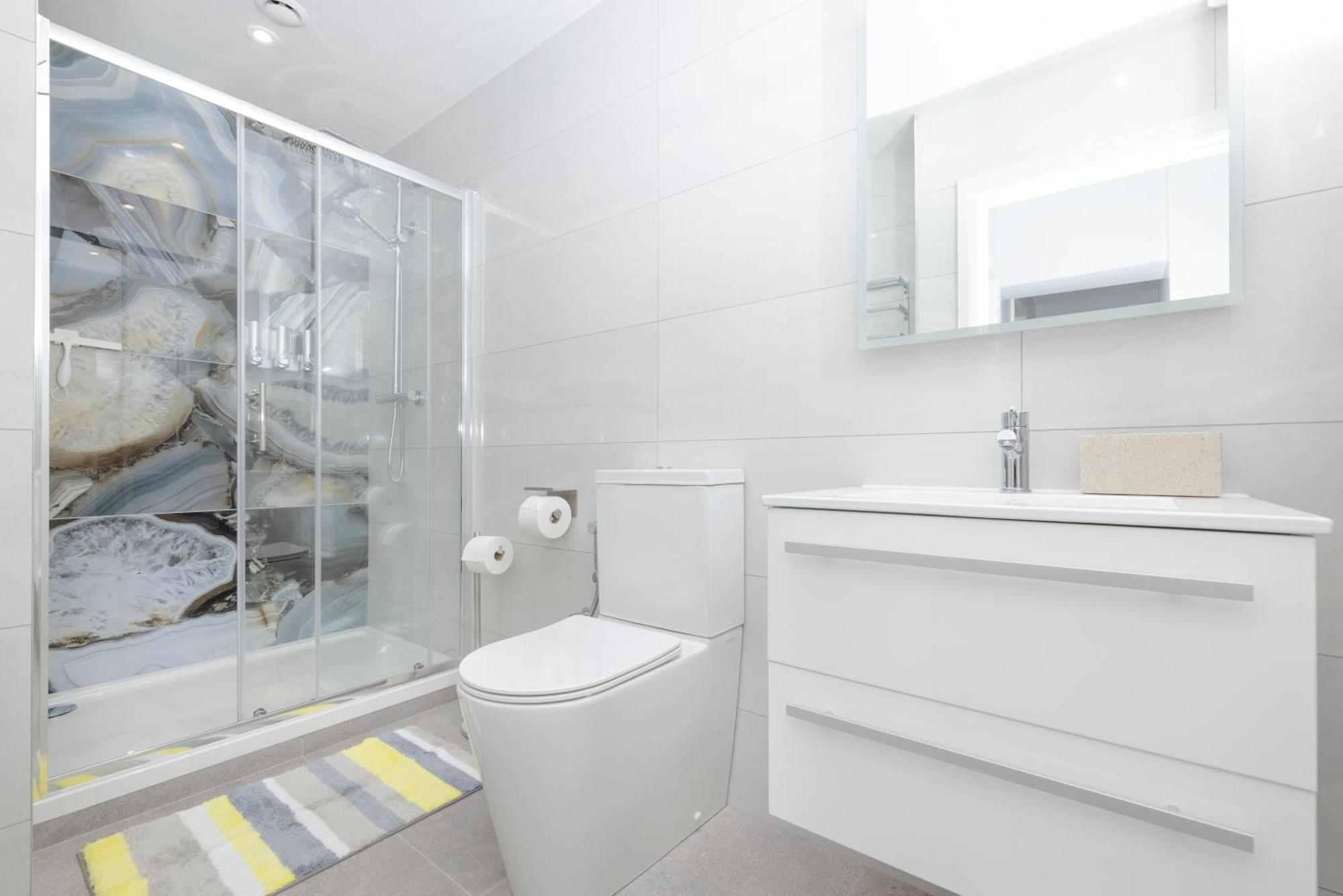 Modern 2 Bed Apartment Enniskillen Buitenkant foto