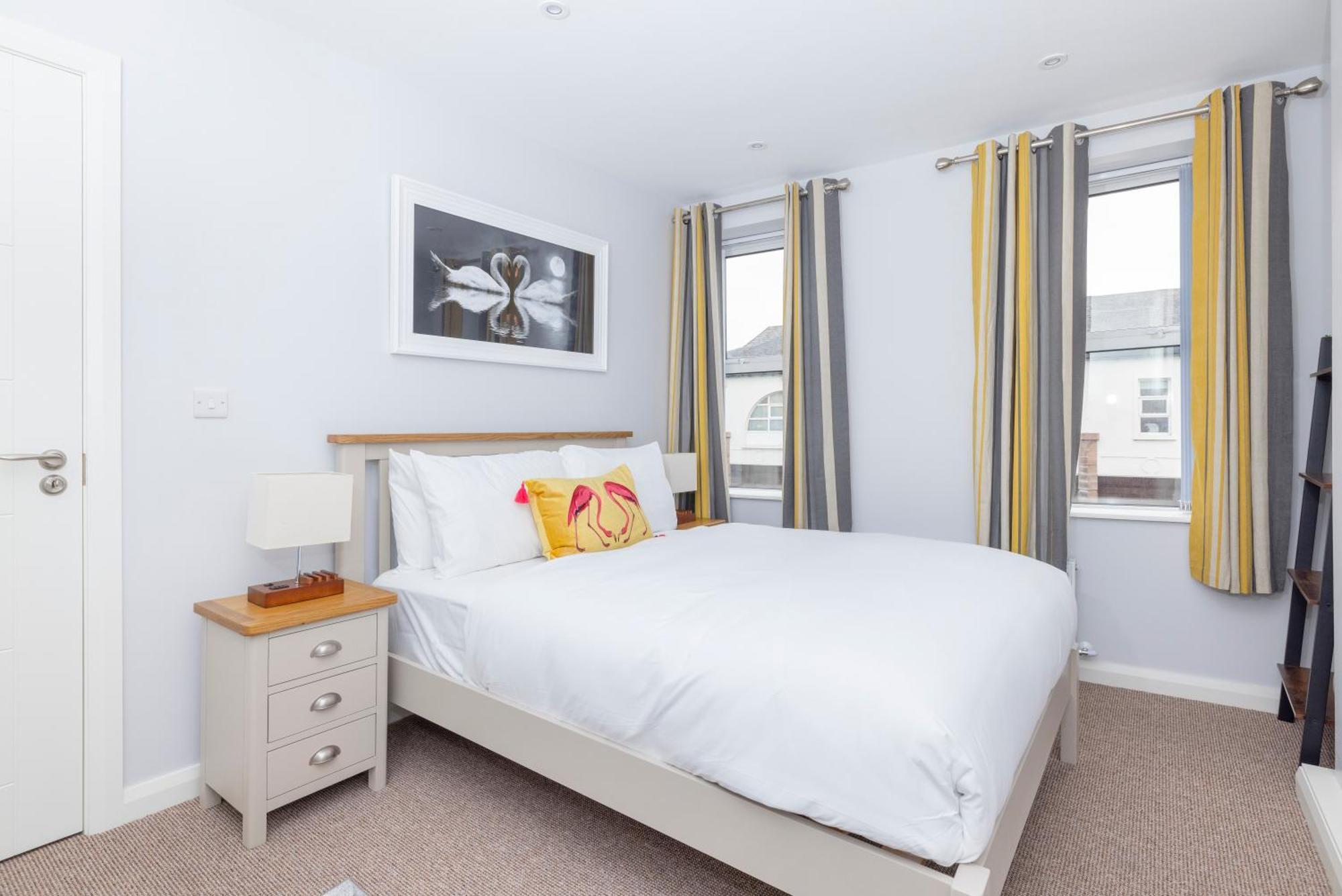 Modern 2 Bed Apartment Enniskillen Buitenkant foto