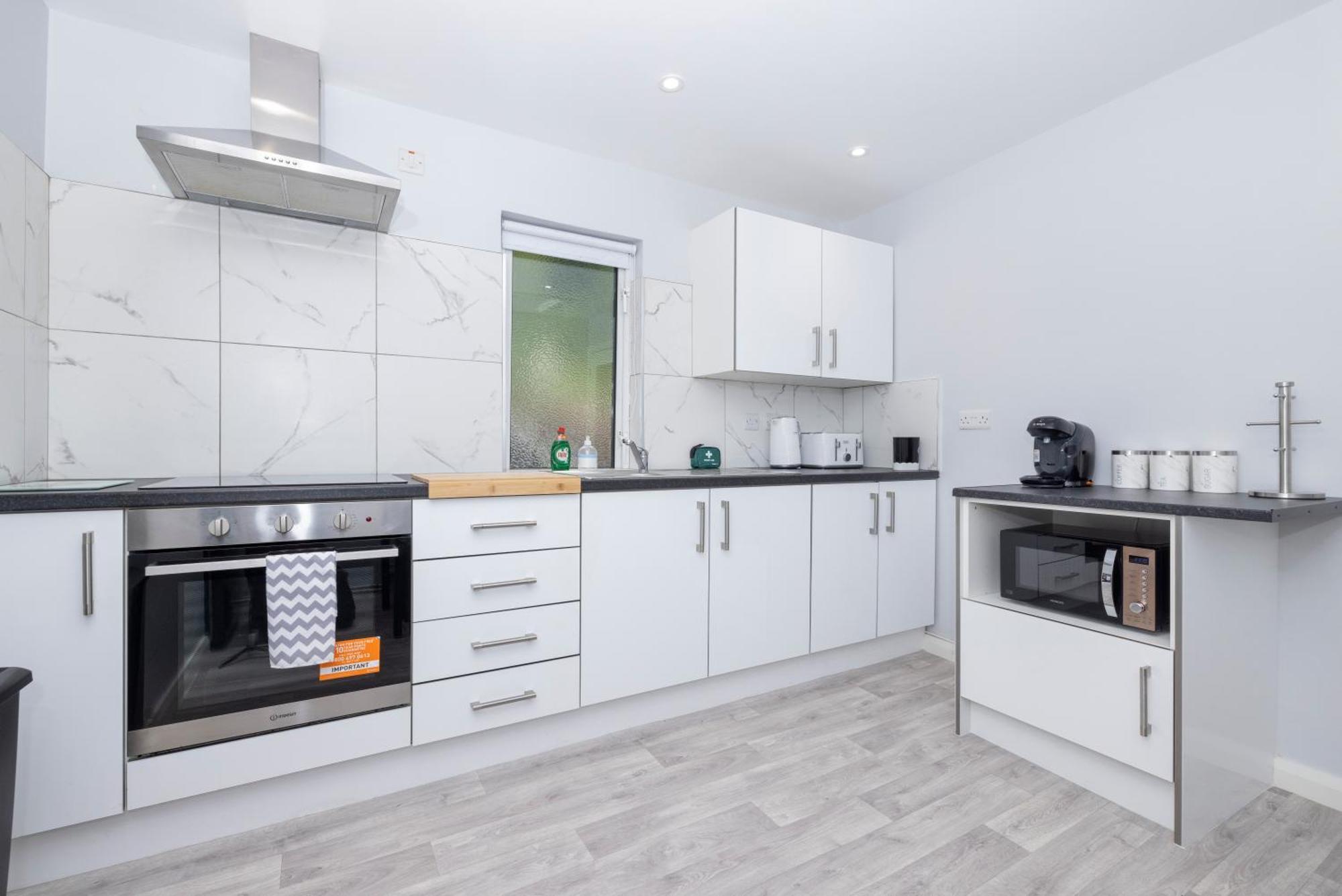 Modern 2 Bed Apartment Enniskillen Buitenkant foto