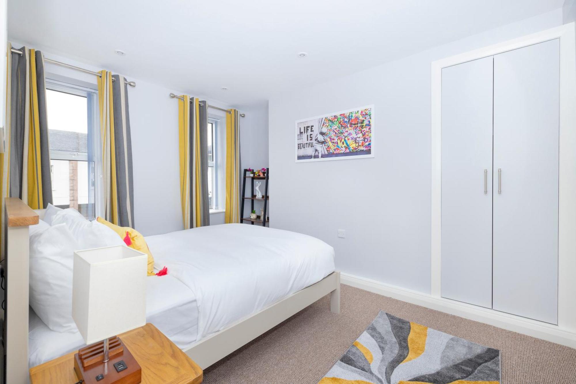 Modern 2 Bed Apartment Enniskillen Buitenkant foto