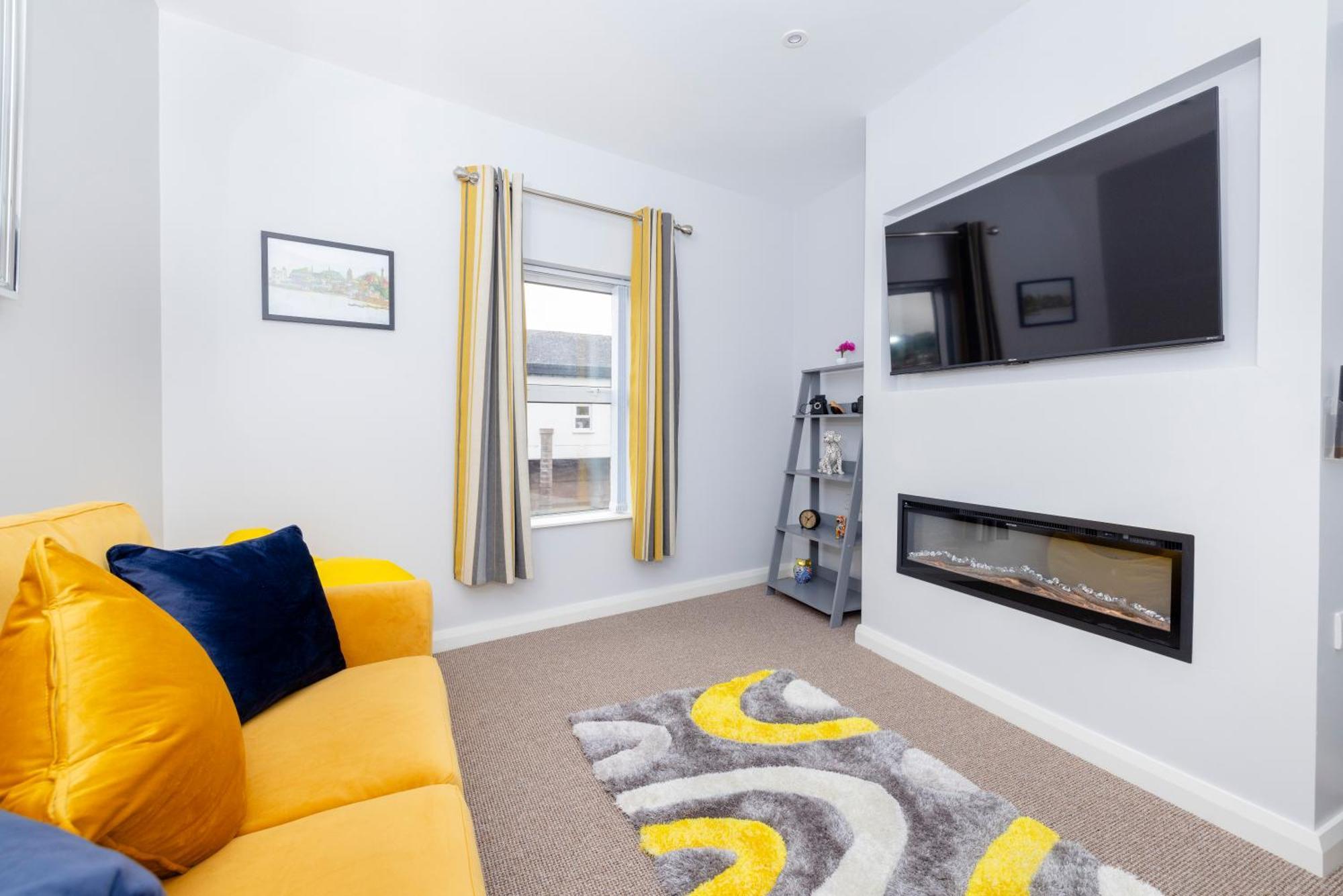 Modern 2 Bed Apartment Enniskillen Buitenkant foto