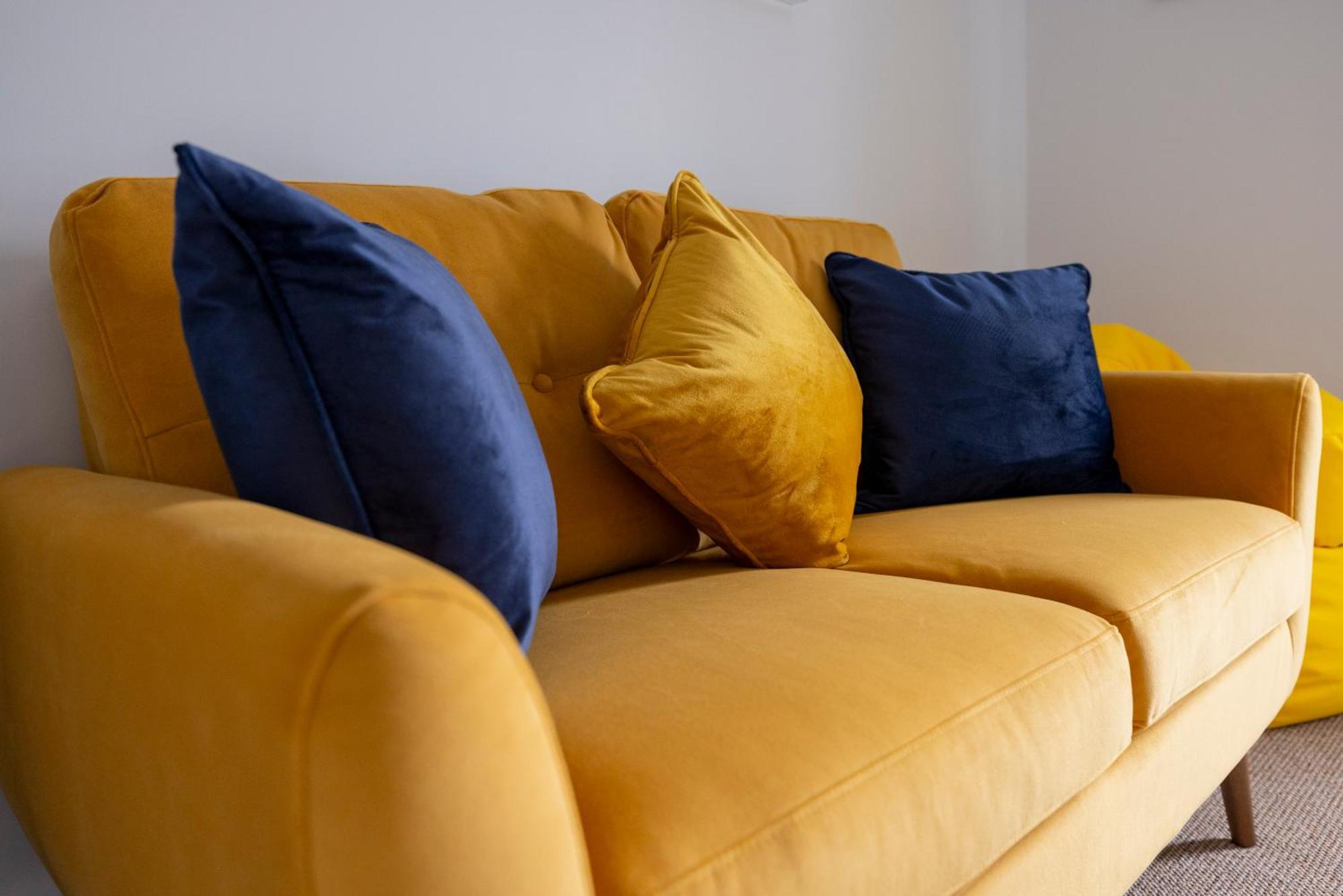 Modern 2 Bed Apartment Enniskillen Buitenkant foto